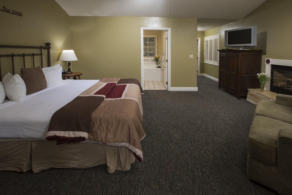 Inn River &