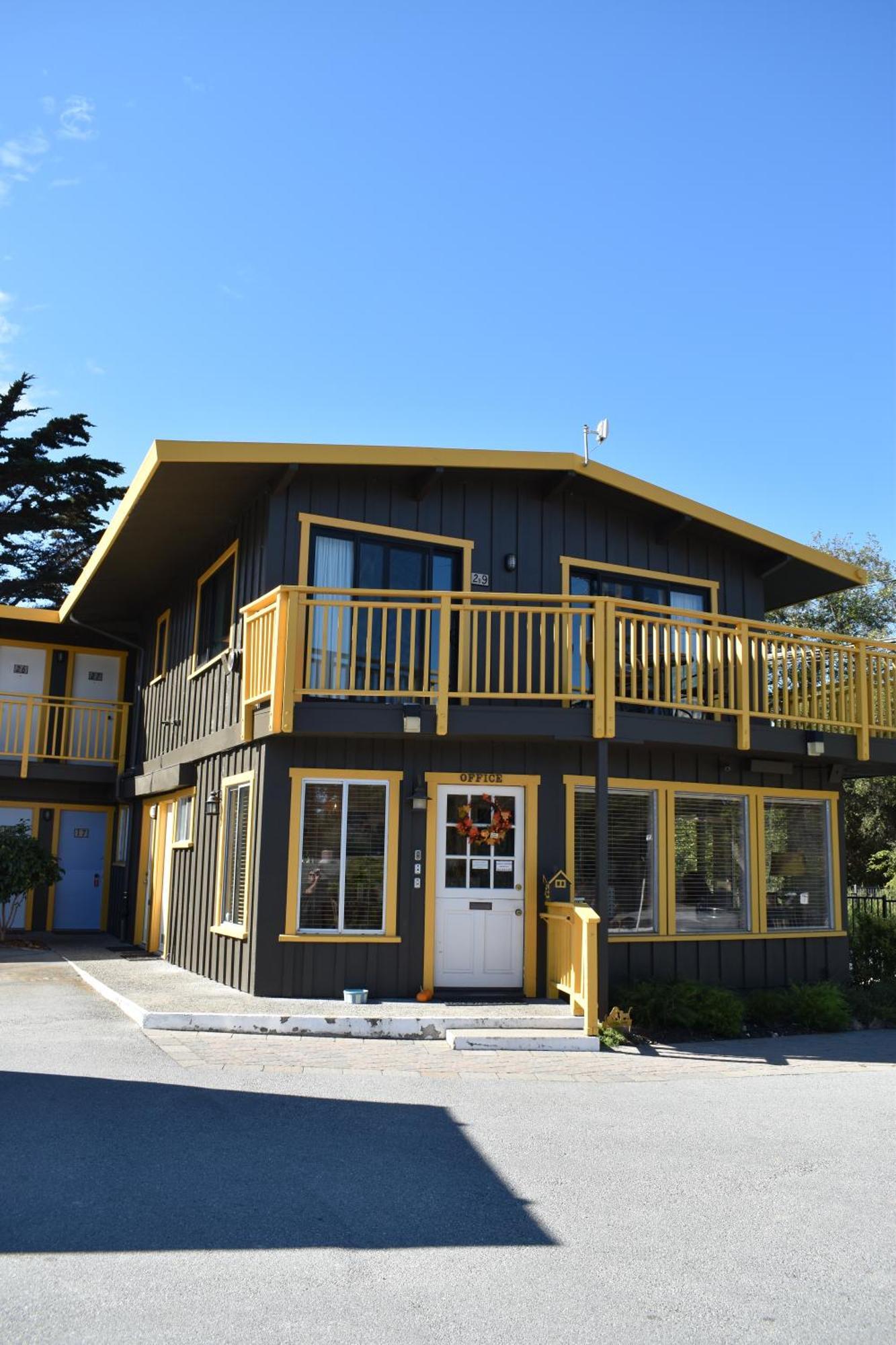 River & Inn 3*